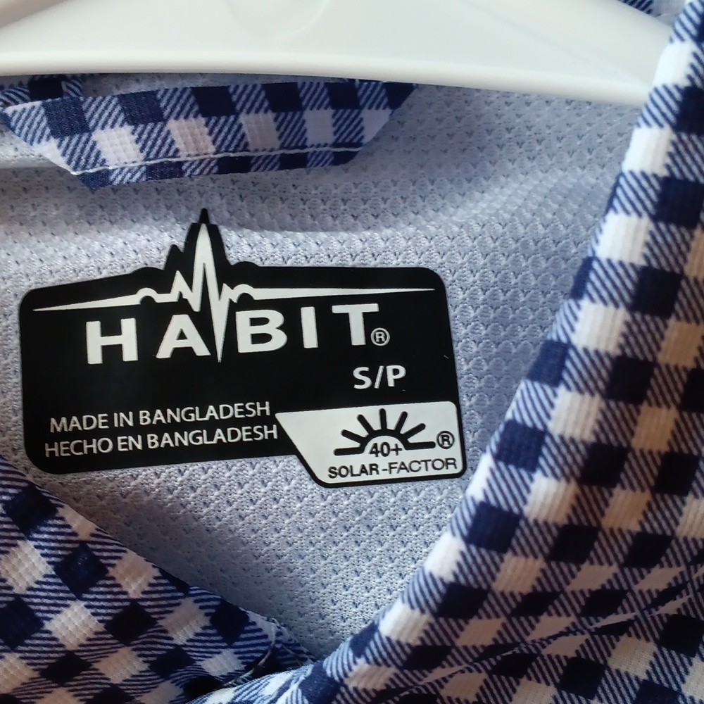 Habit 40+solar factor blue/white long sleeve button down shirt size s/p